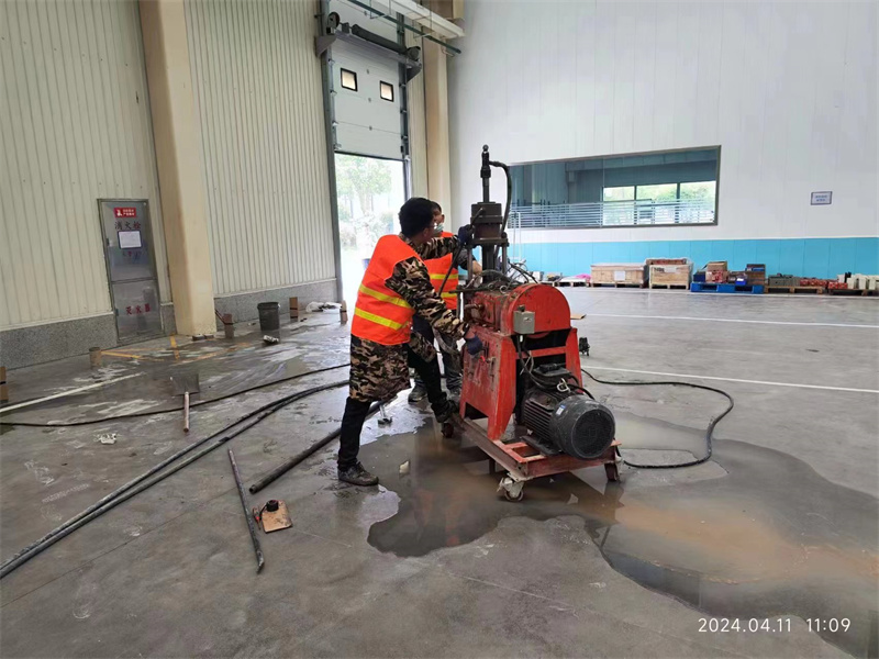 五台厂房地面下沉塌陷注浆加固施工